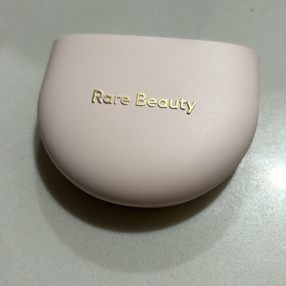 NEW Rare Beauty Natural tinted pressed finishing powder - Picture 5 of 7
